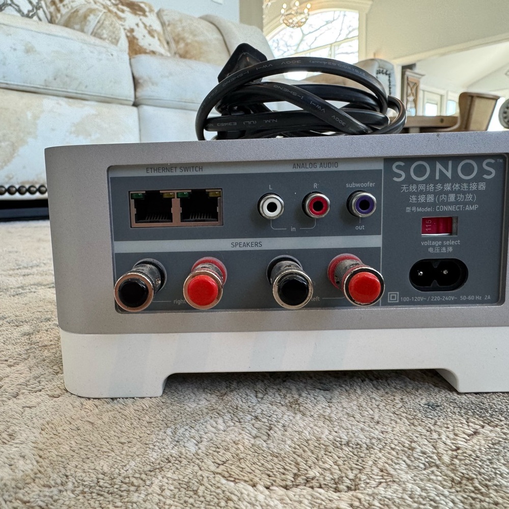 Sonos Connect:Amp with Gray and White Finish